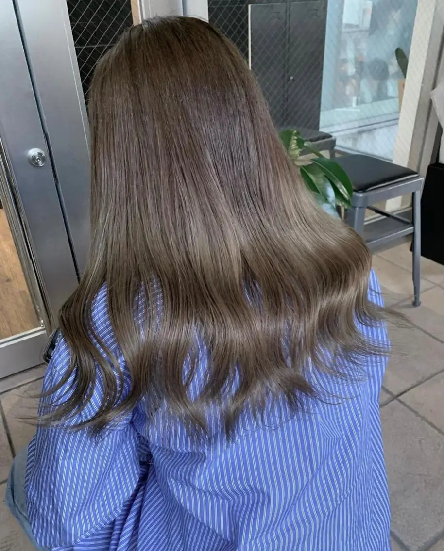 ロング カラー ブリーチ ケアブリーチ デザインカラー ダブルカラー イヤリングカラー ARCANAブリーチ ダブルカラー🌟原宿のヘアスタイル