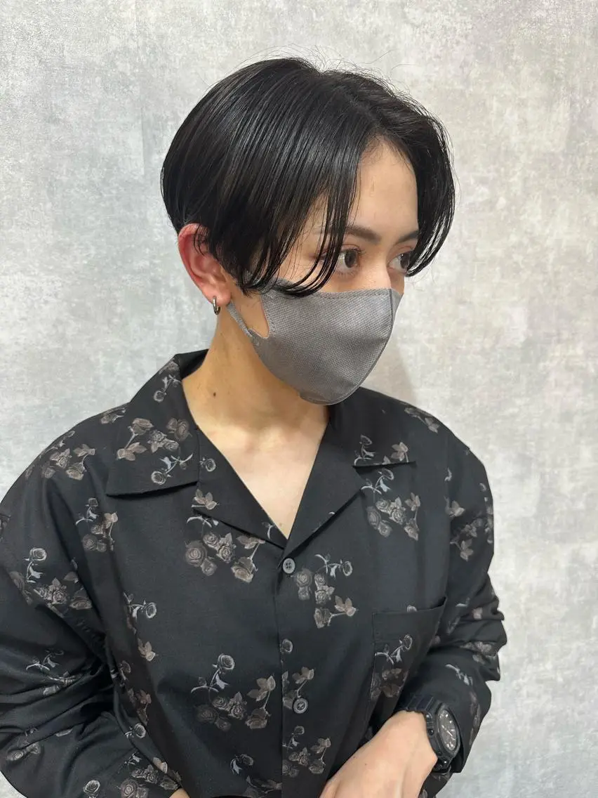 ショート 切りっぱなしボブ ショートボブ ハンサムショート 丸みショート アッシュ モテ髪/ボブ/ショー ト/アダチフウトのヘアスタイル