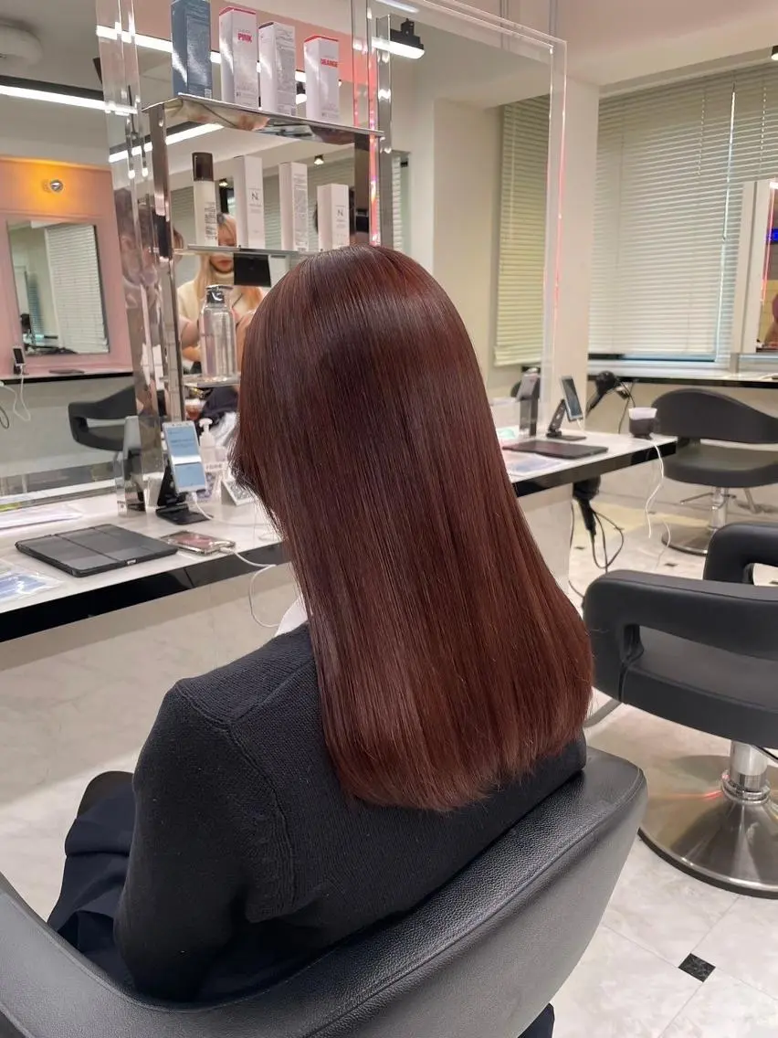 カラー トレンド暖色ヘア🍒 miu🍒のヘアスタイル