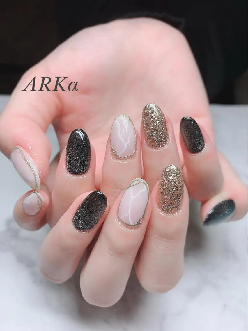 ショート ネイル マグネットネイル ハンドネイル Nailsalon ARKαのネイルデザイン