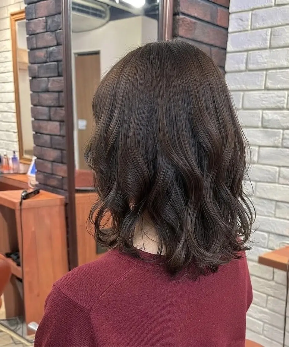 ミディアム くびれヘア カット パーマ トリートメント ヘッドスパ flencia 丸 和博|カットのヘアスタイル