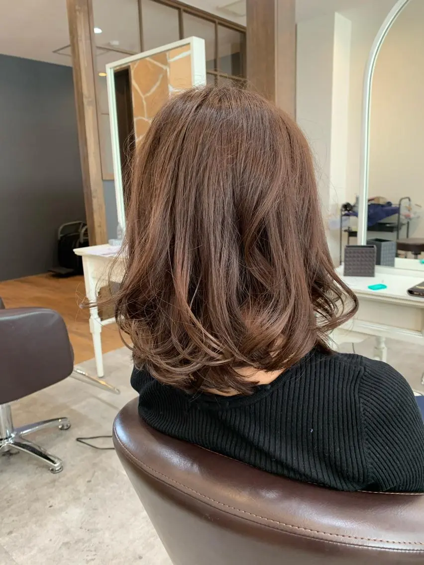 ミディアム カット ヘアカラー トリートメント 不動令 認定カラーリストのヘアスタイル