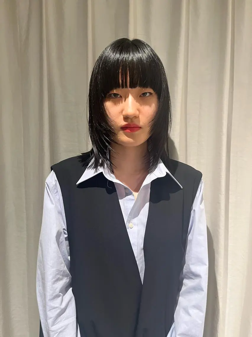 ミディアム 顔まわりレイヤー 顔周りカット レイヤーカット 似合わせカット 🦮shiori アイドルオタク🦮のヘアスタイル