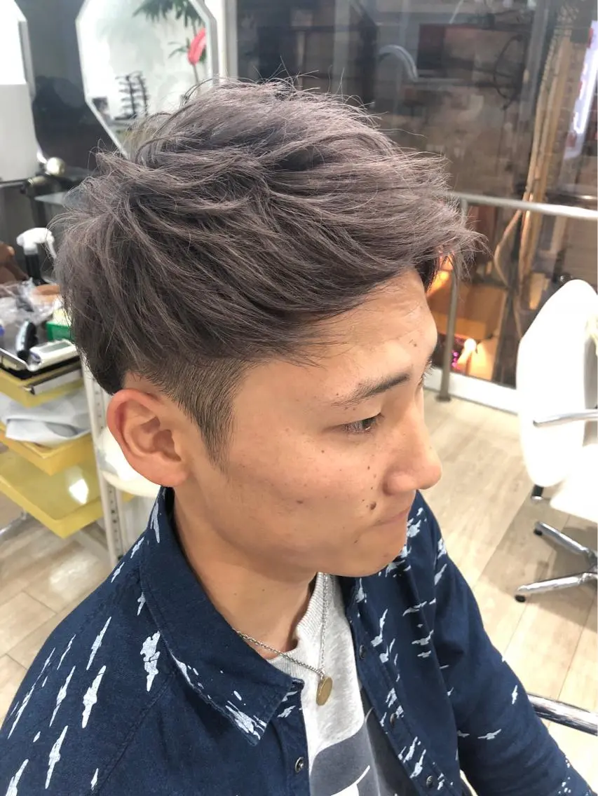 カラー メンズ レイヤーカット 西村あきやのヘアスタイル