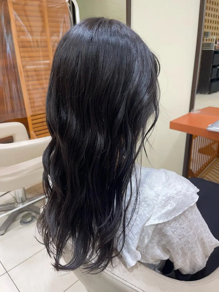 ロング カラー 黒髪 ブルーカラー ブルーブラック カネヒラ リョウスケのヘアスタイル