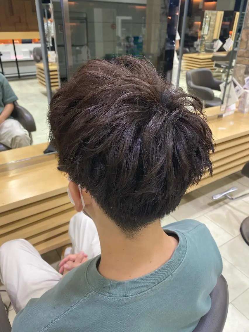 メンズ TSUNA 🌙 Lim 五反田のマツエク・マツパデザイン