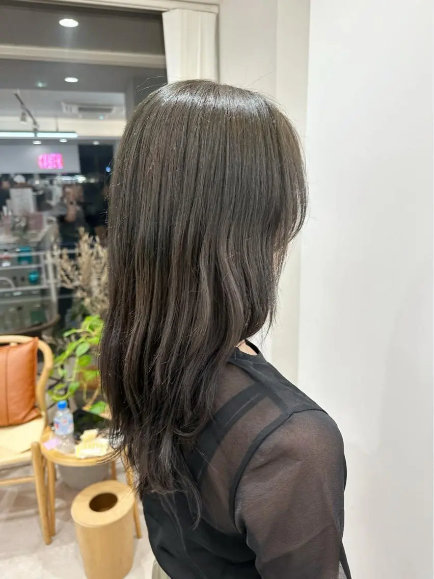 ロング 越後 遥/ 透明感カラー🪞🤍のヘアスタイル