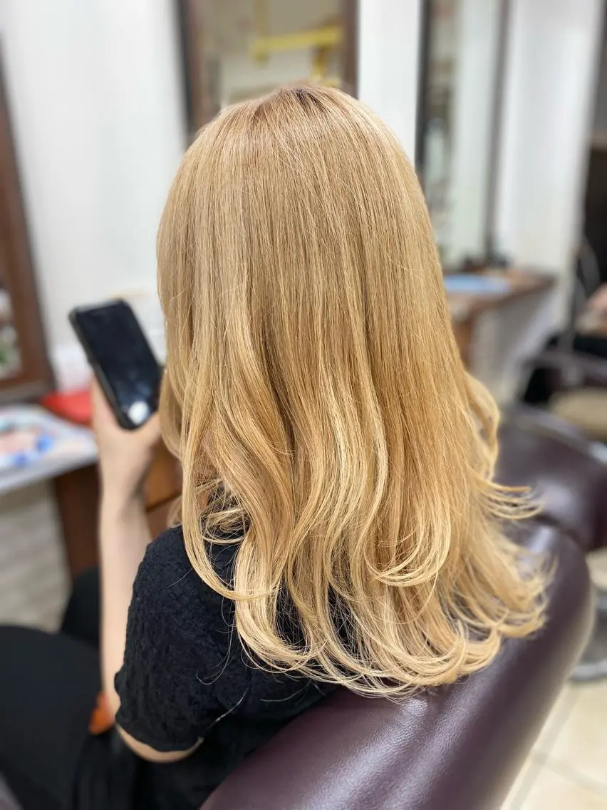 ロング レイヤーカット HIRAGA MIKIのヘアスタイル