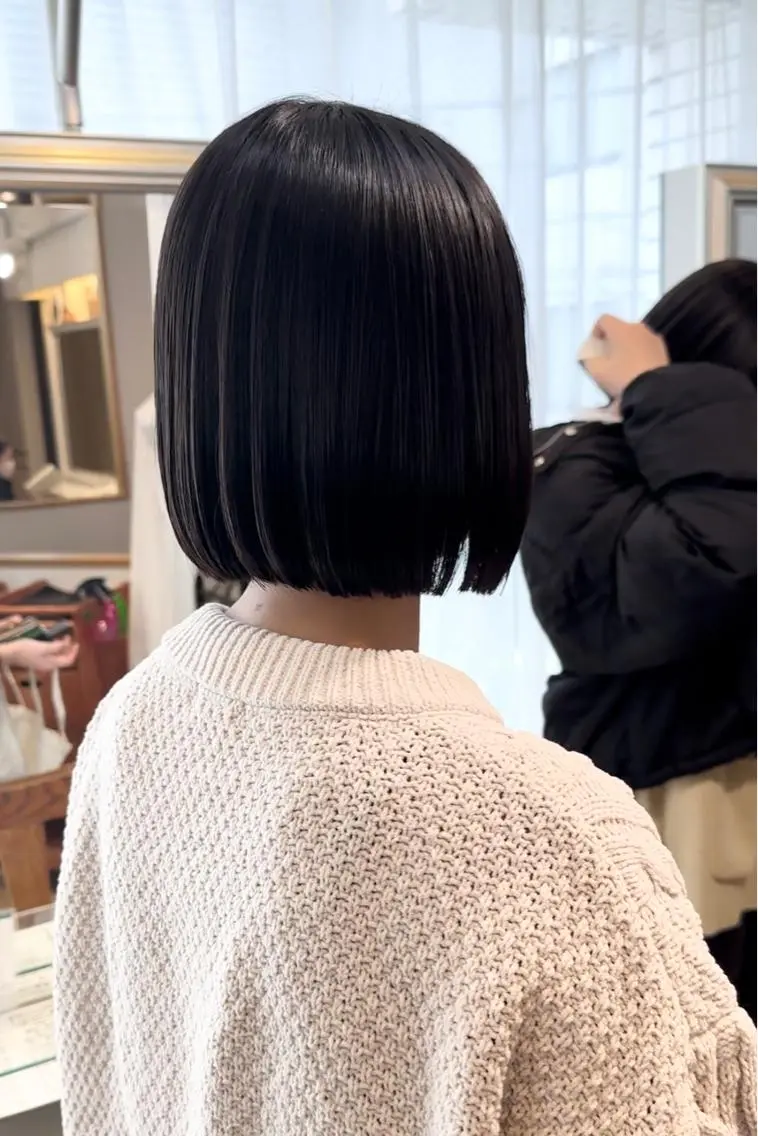 セミロング カラー パーマ ヘアアレンジ メンズ キッズ ネイル マツエク・マツパ アイブロウ 成人式 切りっぱなしボブ ショートボブ 子どものヘアアレンジ メンズブリーチ カット トリートメント 🦕ウルフカット 🦕akihoのヘアスタイル