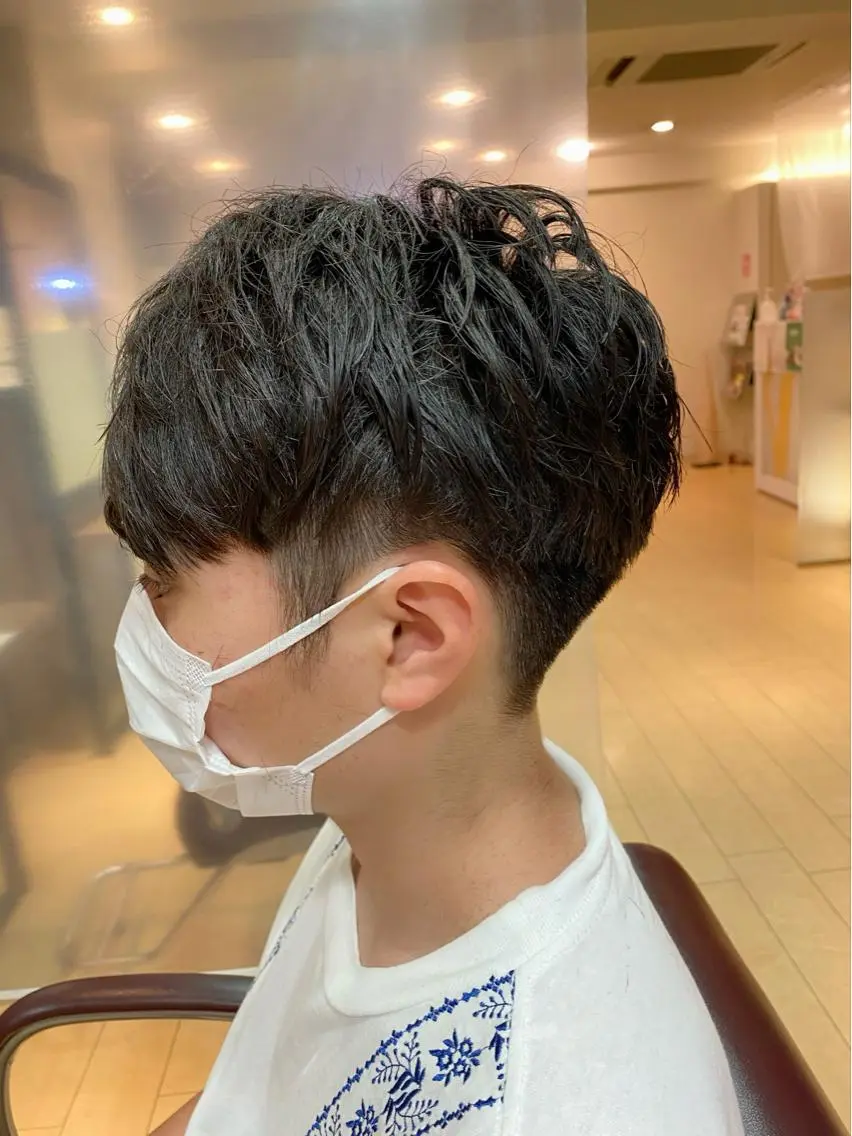 メンズ ツーブロック 刈り上げ 安藤 慎悟のヘアスタイル