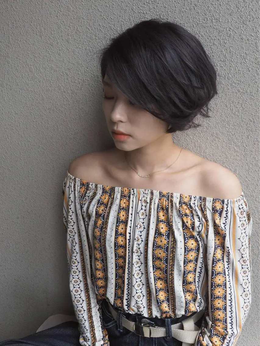 ショート カラー SHE. hairdesignのヘアスタイル