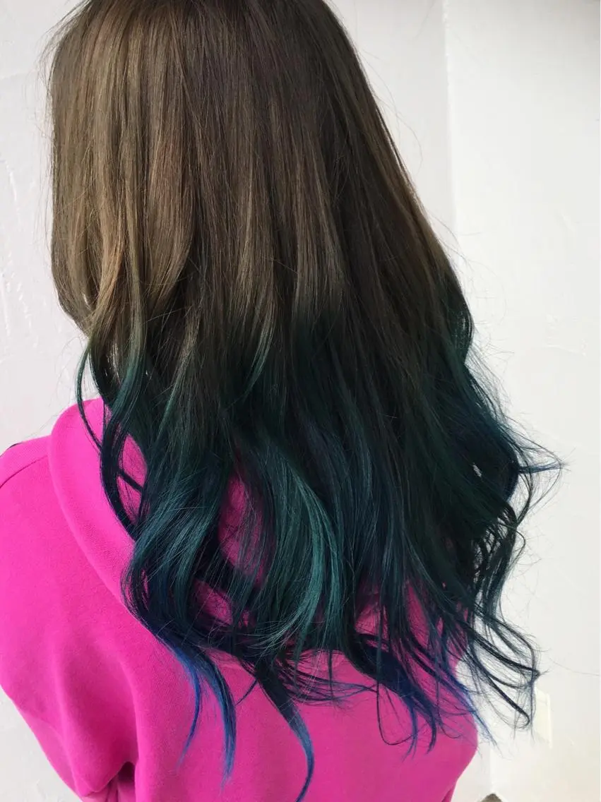 ロング カラー ブリーチ 川合 勇気のヘアスタイル