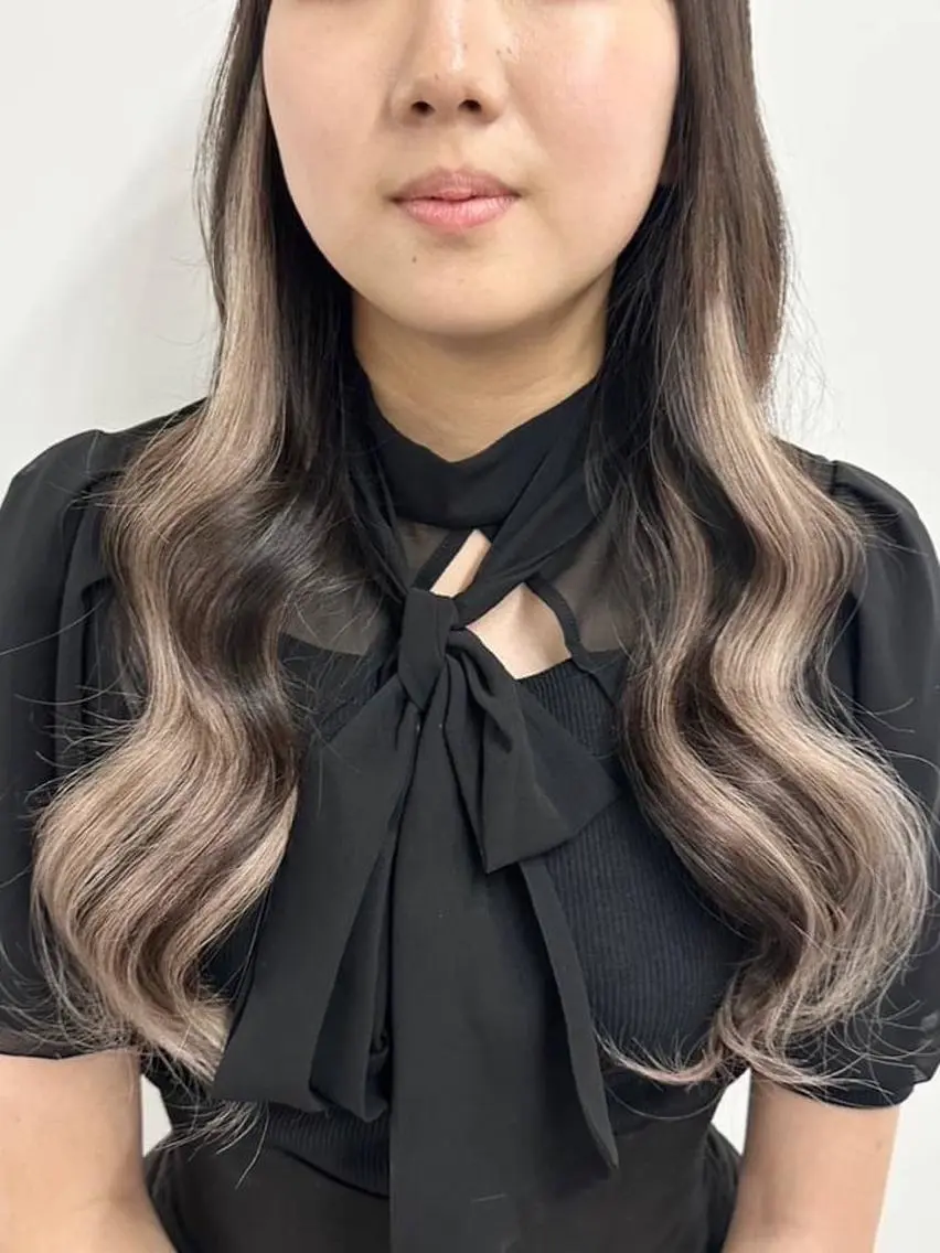 ロング カラー ヘアアレンジ ブリーチ エクステ MISAKIエクステ ブリーチ\5900のヘアスタイル