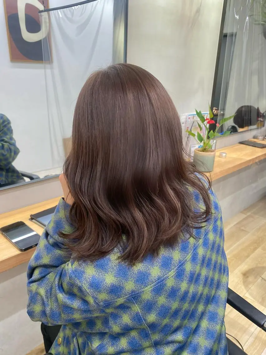 ミディアム カラー ショコラグレージュ グレージュ noa/ 渋谷のヘアスタイル