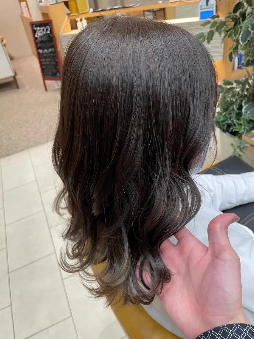 ミディアム アッシュ ♦️モテ髪創作者 SUGA♦️のヘアスタイル