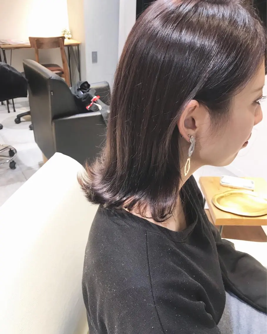 ミディアム カラー アッシュ ブリーチ 透明感カラー ラベンダーカラー ラベンダーアッシュ 眉毛ワックス konomiの眉毛・アイブロウイメージ