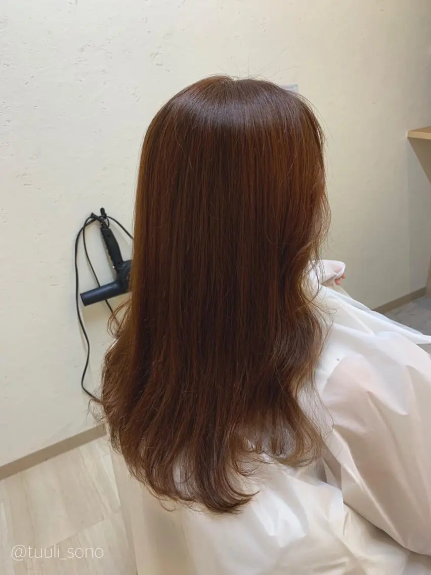 セミロング カラー オレンジ tuuli トゥーリのヘアスタイル