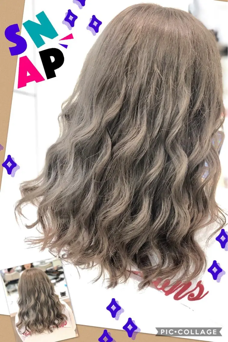 ロング カラー アッシュ ベージュカラー ブリーチ ケアブリーチ ハイトーンカラー 永島 桜のヘアスタイル