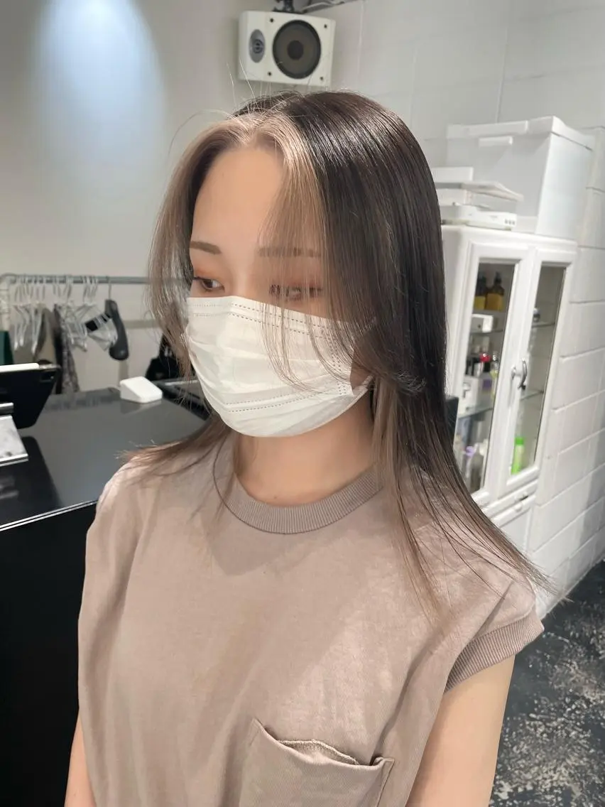 セミロング カラー パーマ ヘアアレンジ メンズ キッズ ネイル マツエク・マツパ アイブロウ メンズブリーチ ミストバング ブリーチ  フェイスフレーミング カット ヘアカラー トリートメント 艶ハイトーン/ヘア アレンジAYAKAのヘアスタイル