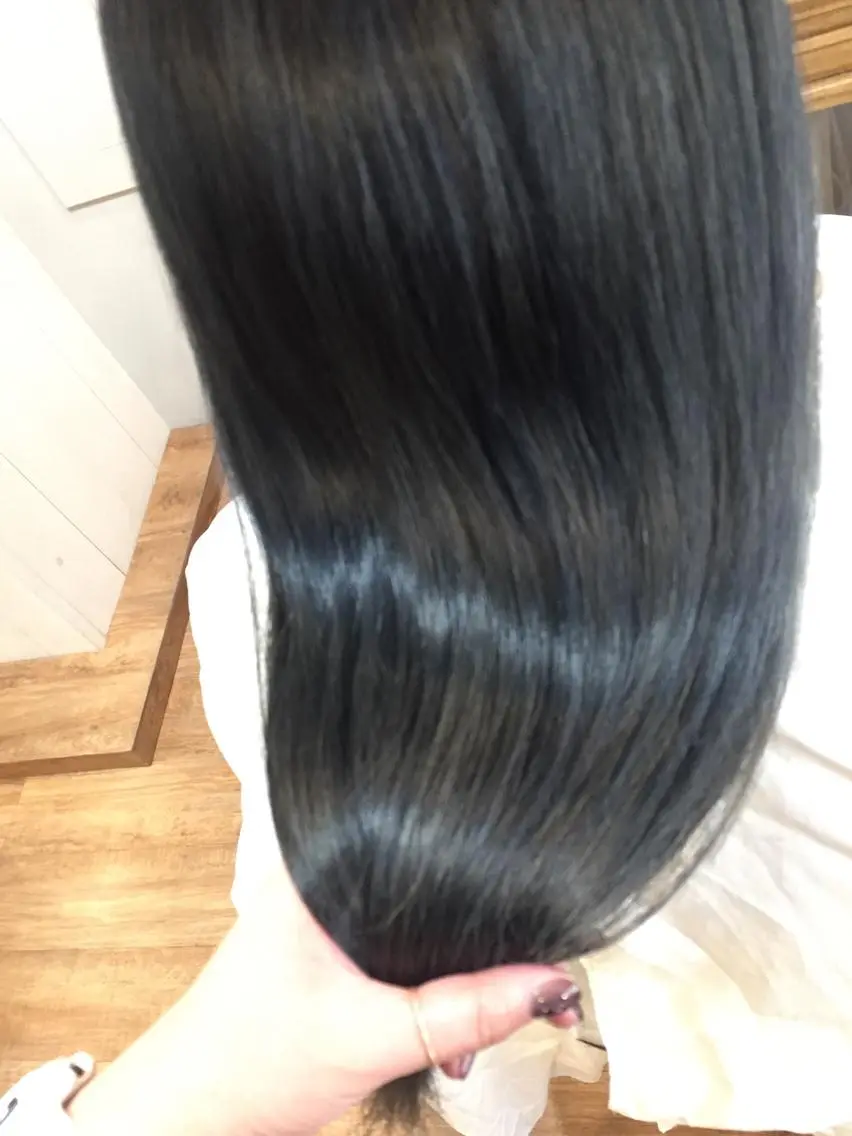 ロング カラー 黒髪 ネイビーカラー mayo 🐄🌈のヘアスタイル