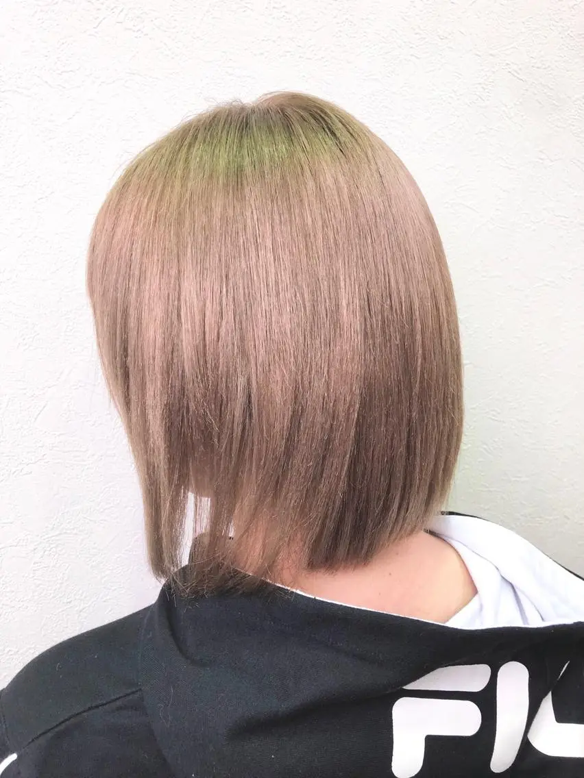 ショート カラー 最高級エクステ /羽エクステ白石宇由のヘアスタイル