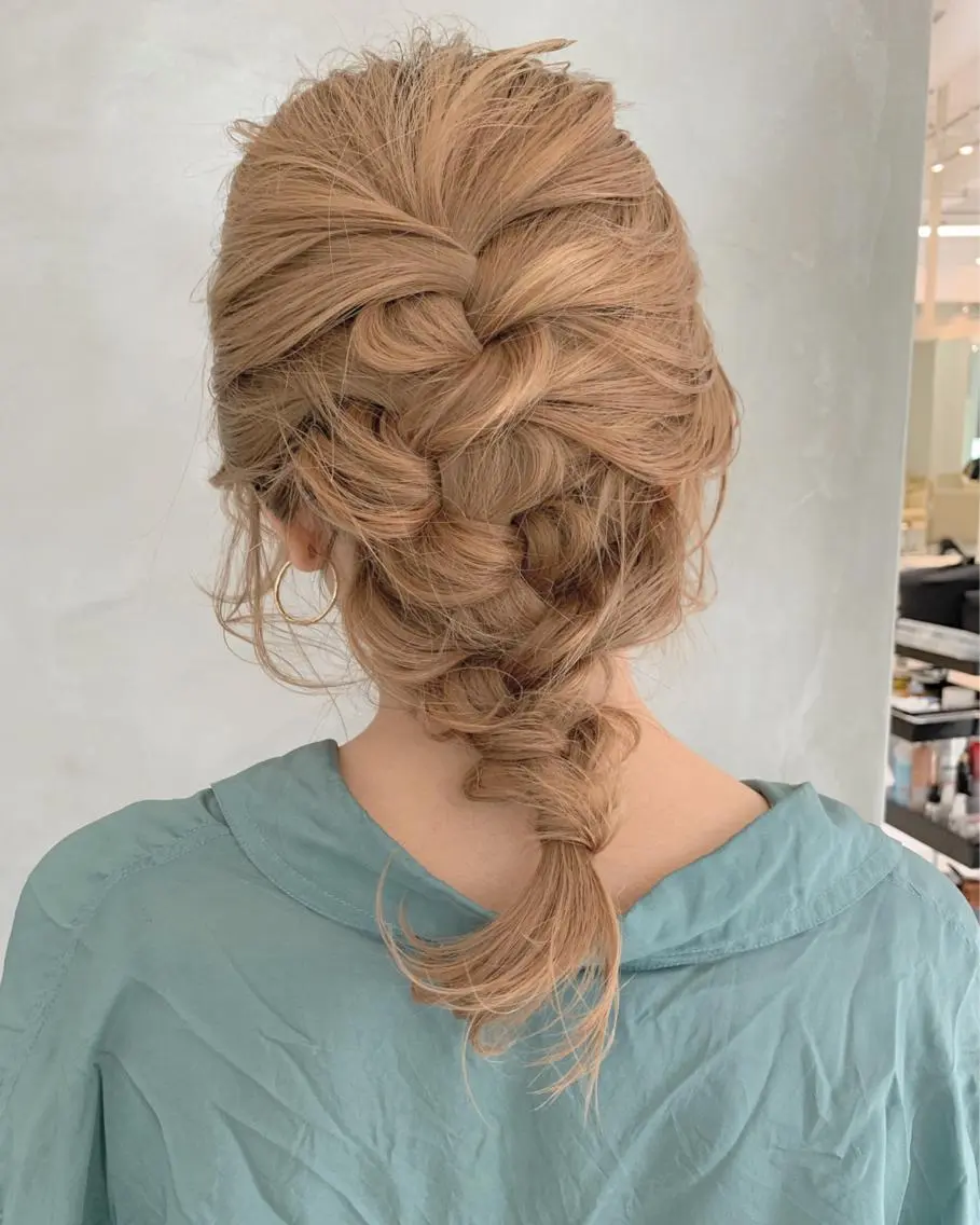 ミディアム カラー ブリーチ ブロンド 透明感カラー カット パーマ sakoda shunkiのヘアスタイル