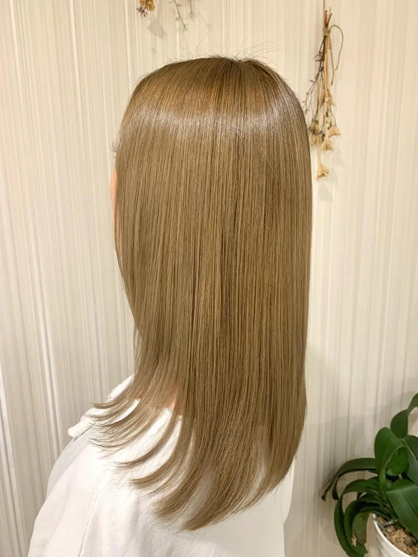 ロング パーマ 髪質改善 縮毛矯正 カット ヘアカラー ハイトーン/ブリーチ 山崎 悠次のヘアスタイル