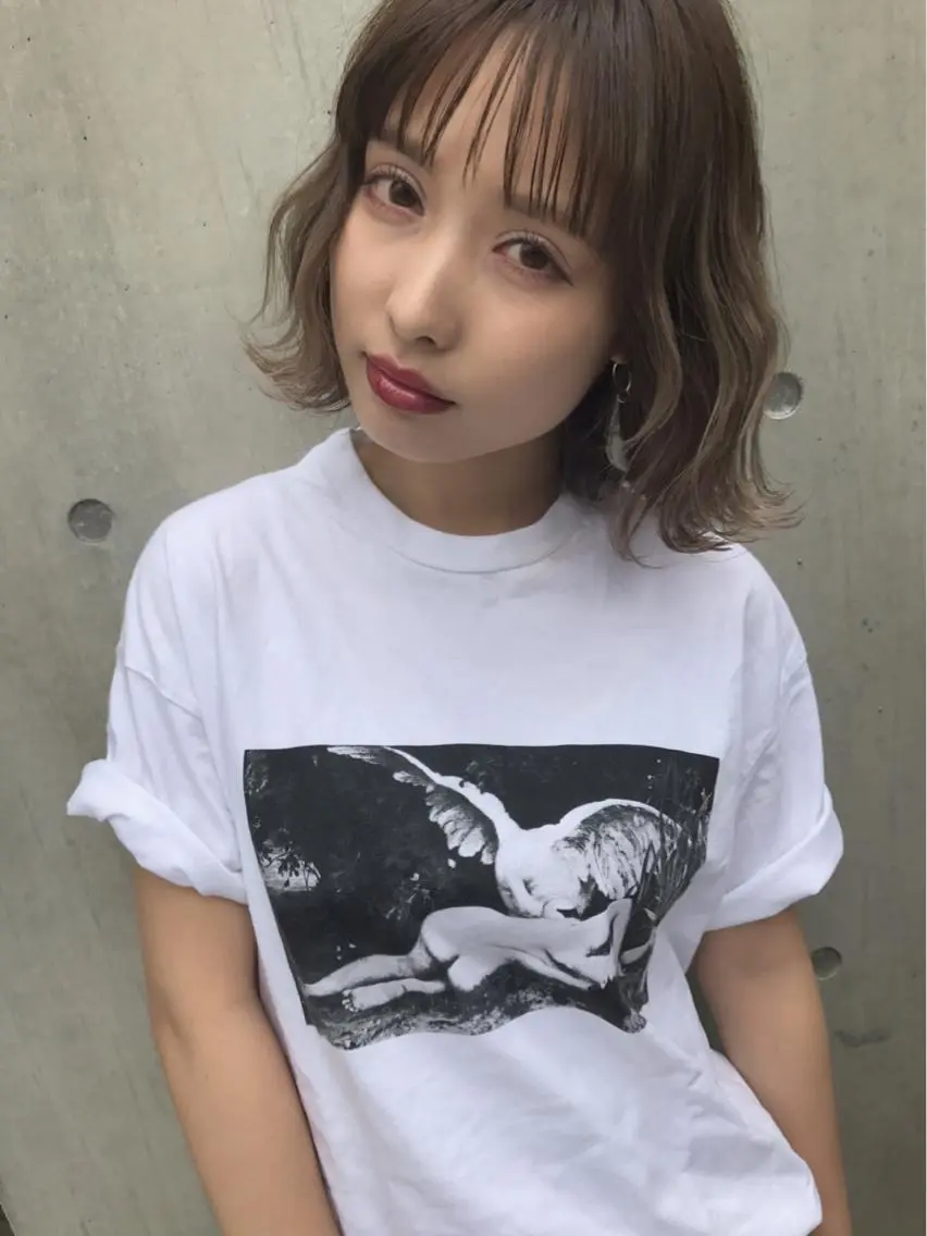 ミディアム アッシュ アッシュグレー アッシュグレージュ 透明感カラー🌿ボブ ✨飛田 ケイのヘアスタイル