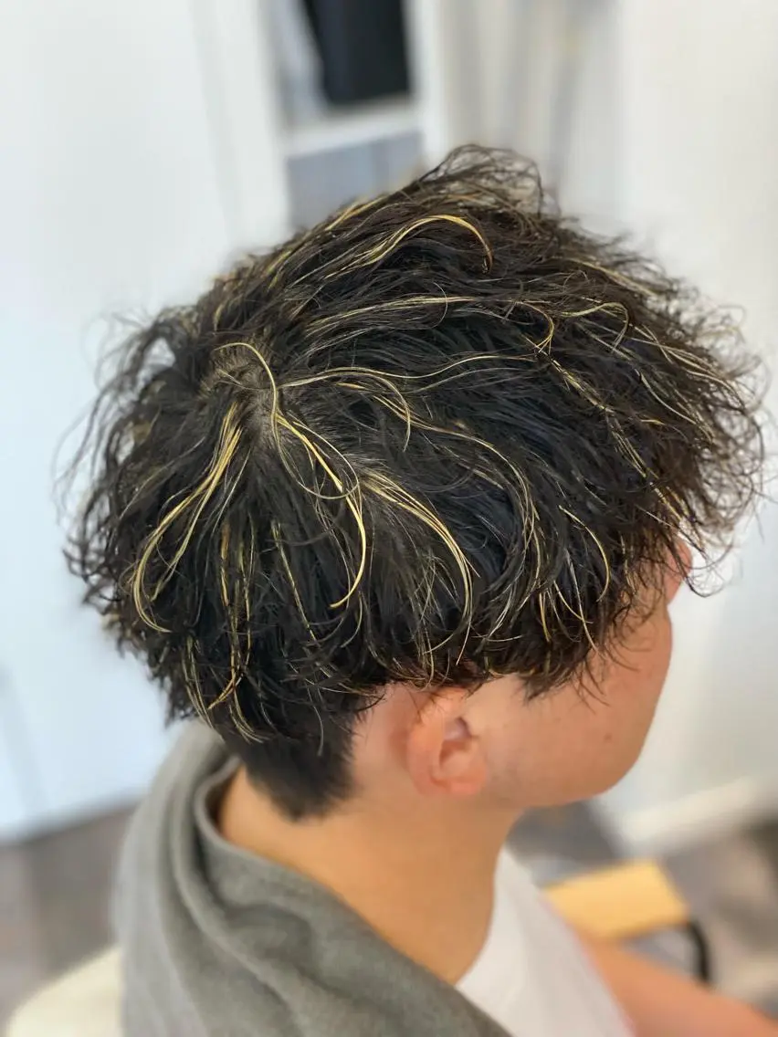 メンズ メンズパーマ 波巻きパーマ キッズヘアー ルッツのヘアスタイル