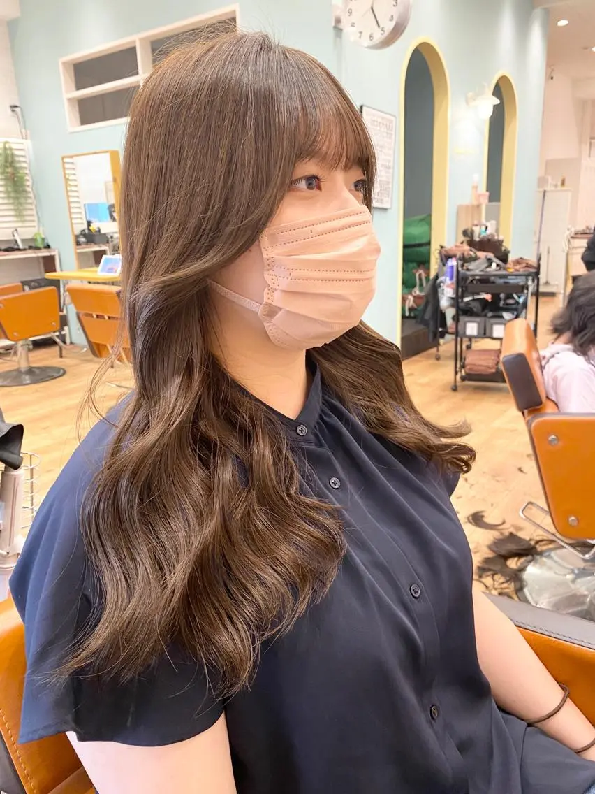 ロング カラー ベージュカラー オリーブベージュ レイヤーカット/ 髪質改善特化のヘアスタイル