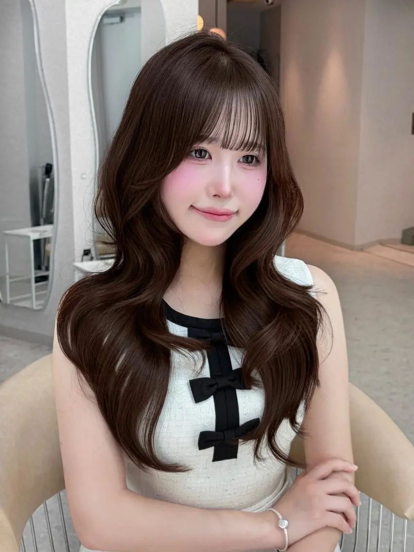 ロング カラー ベージュカラー ブリーチ ブラウンカラー チョコレートブラウン 透明感カラー 天神美容室 🎀hinaのヘアスタイル