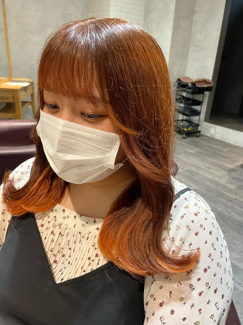 セミロング 🦄艶カラー×韓国 NANA💎🐬のヘアスタイル