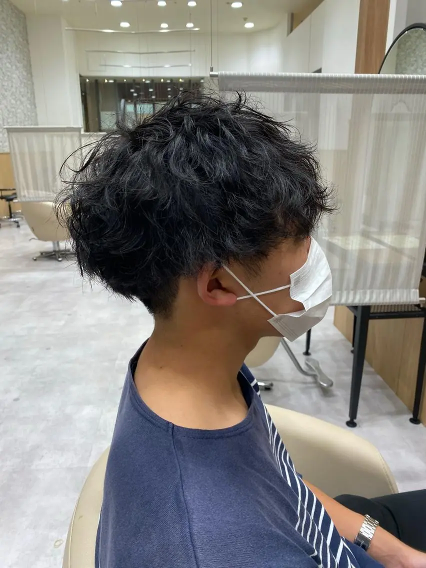 ショート パーマ メンズ メンズパーマ 本間 広樹のヘアスタイル