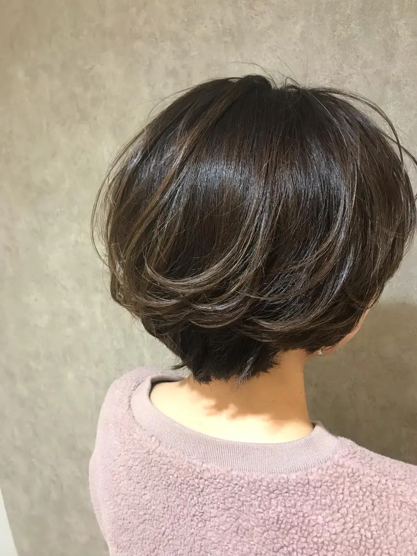 ショート カラー ショートヘア カット ショート／透明感 カラー加治竜汰💡のヘアスタイル