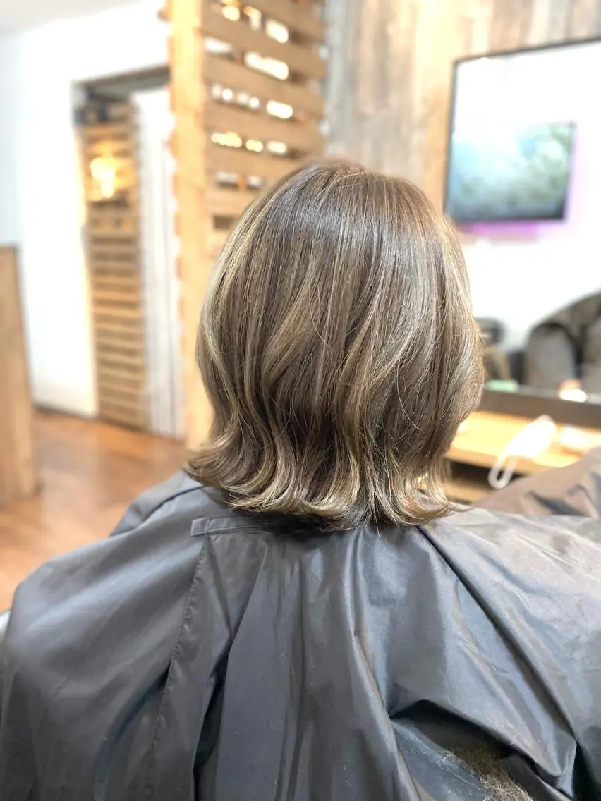 ショート カラー ハイライトカラー ハイライト カット ヘアカラー トリートメント Luzir⭐︎ GEN⭐︎のヘアスタイル