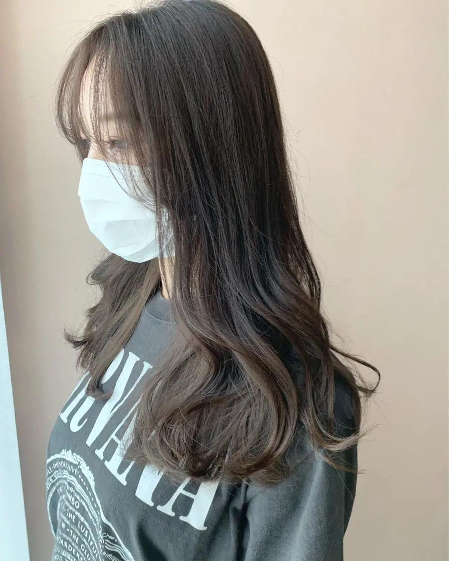 ロング カラー ブリーチ グレージュ ブリーチなしカラー hubhair レイヤー/透明感のヘアスタイル