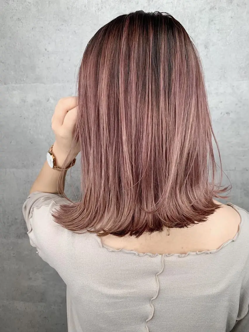 カラー アディクシーカラー バレイヤージュ 黒髪 ブリーチ ダブルカラー カット ヘアカラー _WHITE鳳店 アンダーバーホワイトのヘアスタイル