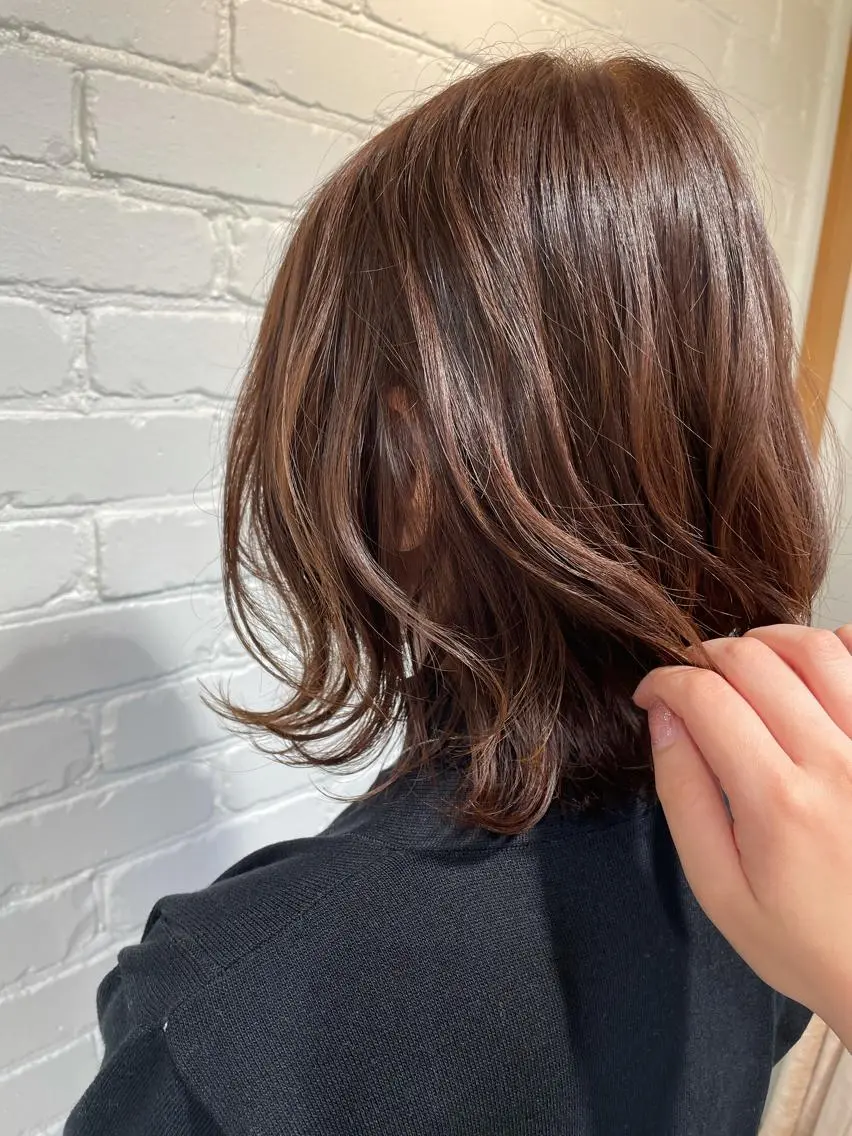 ショート カラー アッシュ ベージュカラー 🩰韓国レイヤー🩷 艶カラー🌷小栁歩美のヘアスタイル