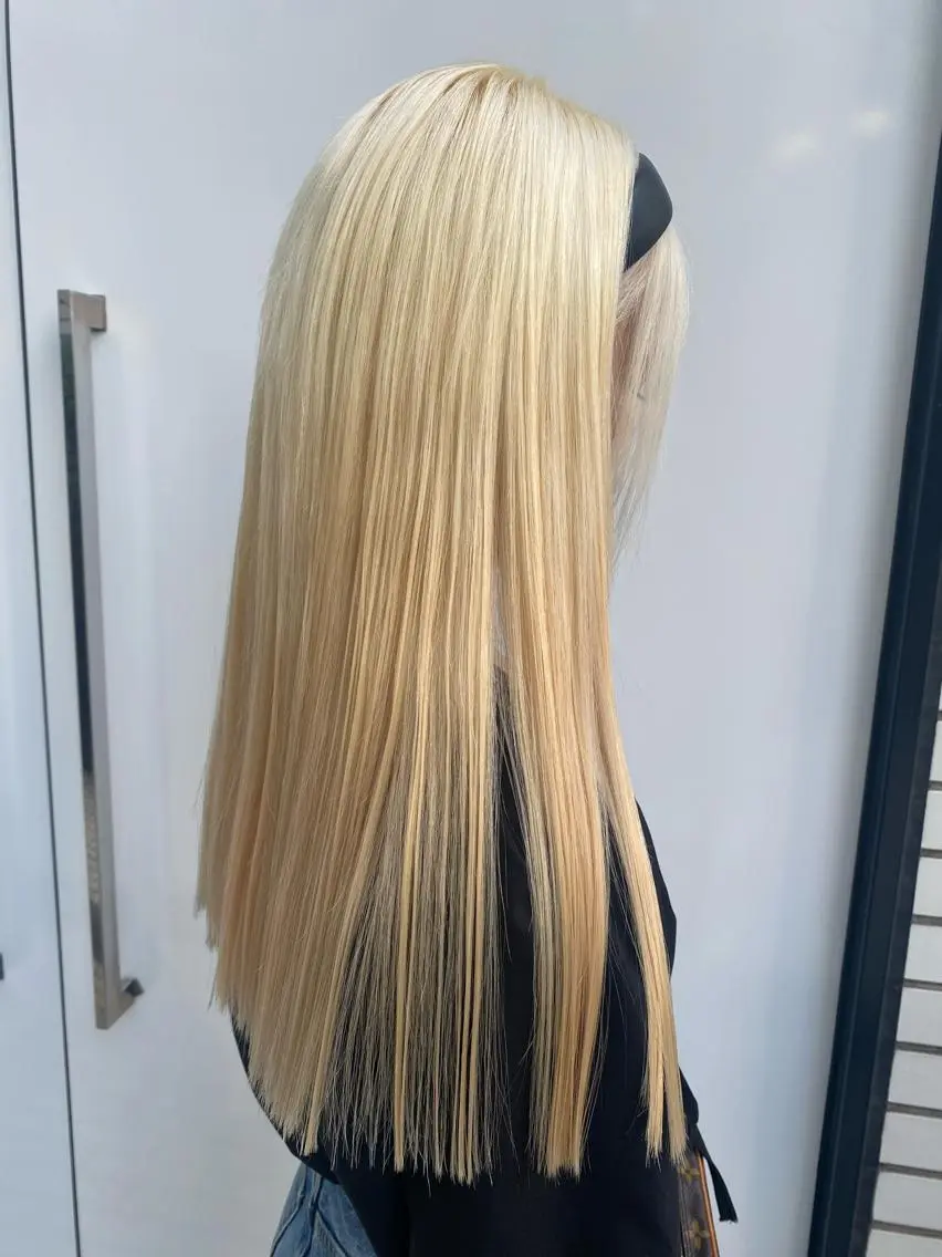 ロング カラー ブリーチ ブロンド ケアブリーチ ハイトーンカラー 遠藤沙也加 /レイヤーカットのヘアスタイル