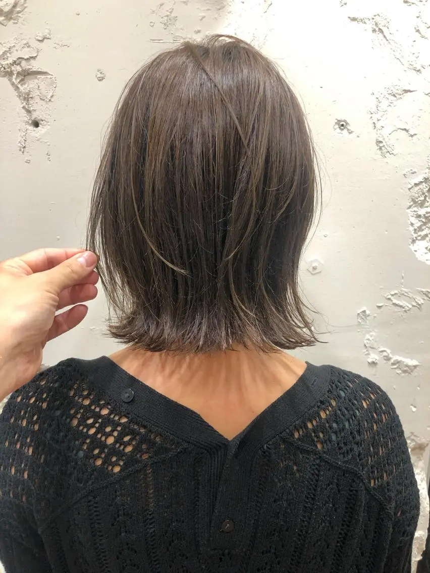 ミディアム 似合わせカット 小顔カット カット 結べるレイヤーボブ くびれLady表参道のヘアスタイル