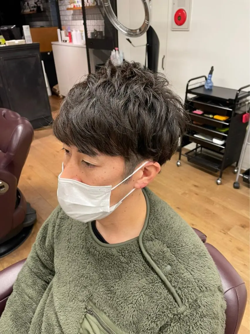 パーマ メンズ 山﨑 優貴のヘアスタイル