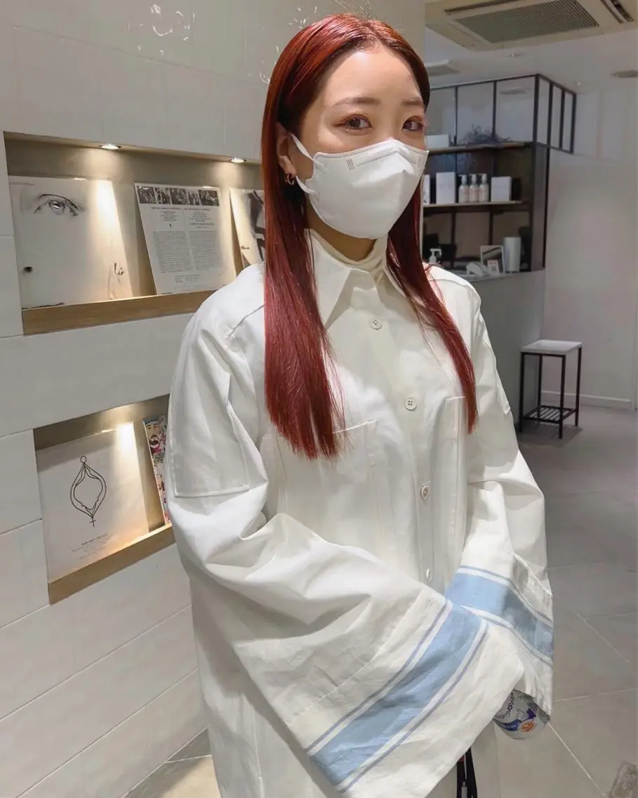 セミロング カラー ブリーチ ケアブリーチ オレンジ カット ヘアカラー トリートメント 村上雅人 ナチュラルモードのヘアスタイル