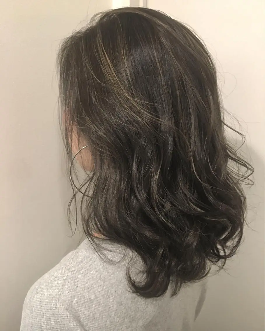 セミロング カラー 🌈評価No.1🌈 艶髪カラー❌エクステのヘアスタイル