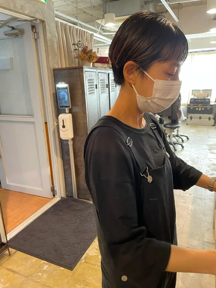 ショート ハイライト ショートヘア カット ヘアカラー トリートメント ayane⭐️ボブ・ ショート・パーマのヘアスタイル