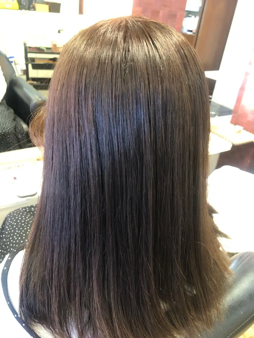 セミロング アッシュ 髪質改善 トリートメント 織田 英之のヘアスタイル