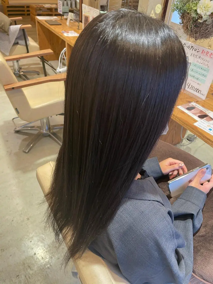 ロング 杉原 向日梨のヘアスタイル