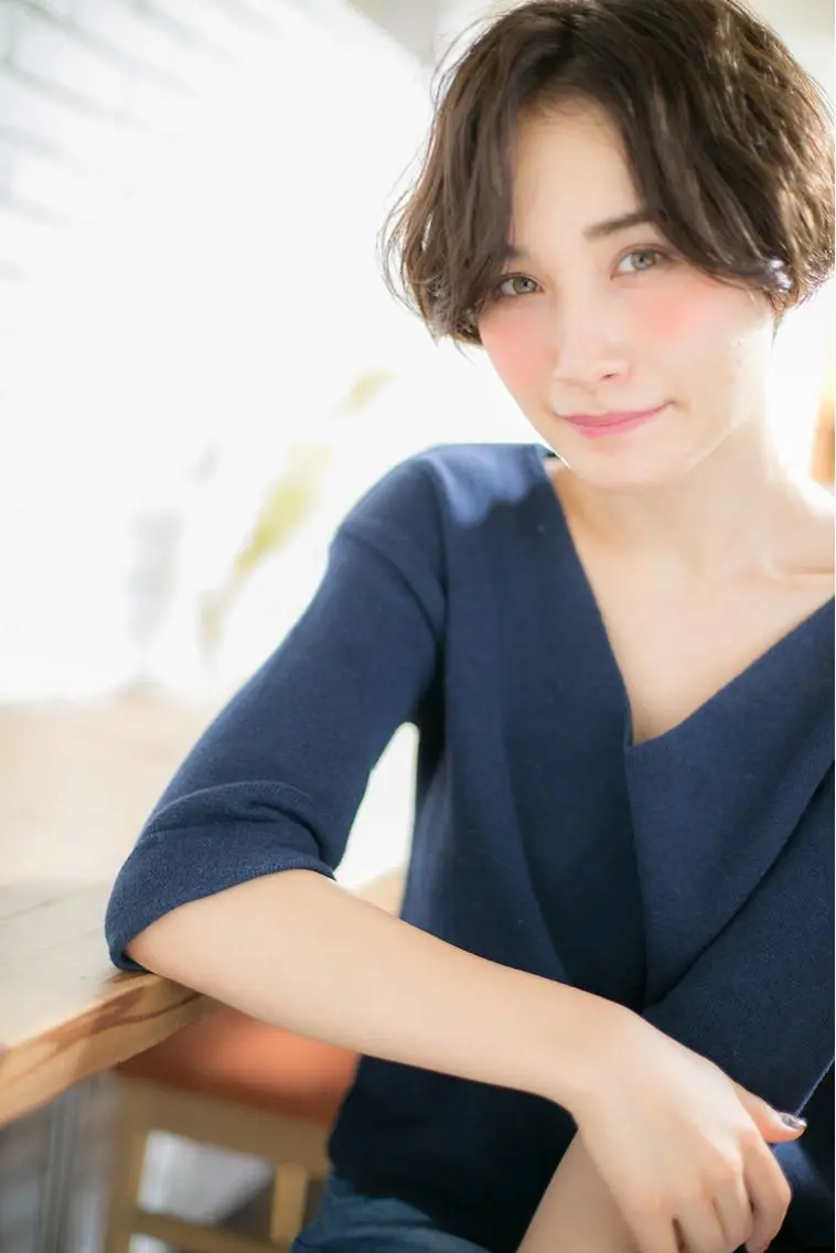 ショート カラー パーマ 透明感カラー 外国人風カラー ショートヘア カット ヘアカラー トリートメント 髪質改善、縮毛矯正 店長浅野太郎のヘアスタイル