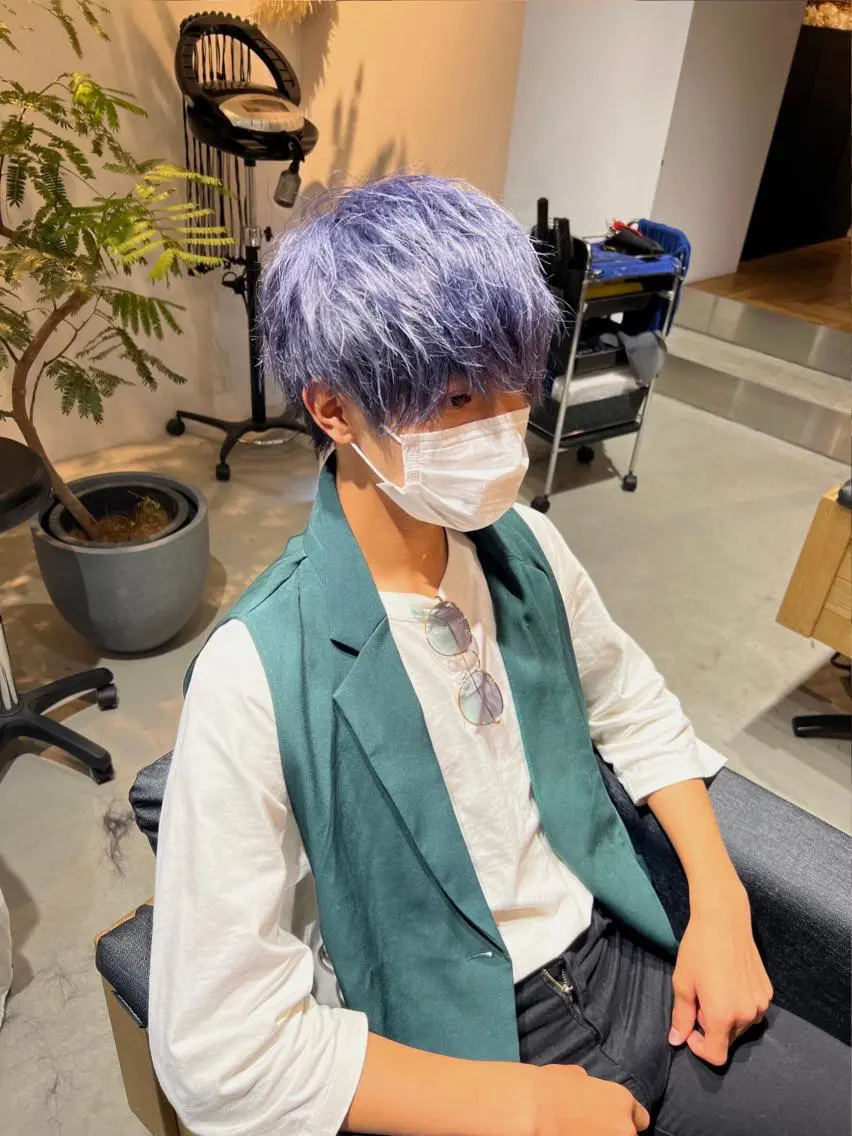 カラー メンズ アッシュ ネイビーカラー パープルアッシュ カット ヘアカラー トリートメント メンズ専門 井藤 雅也のヘアスタイル