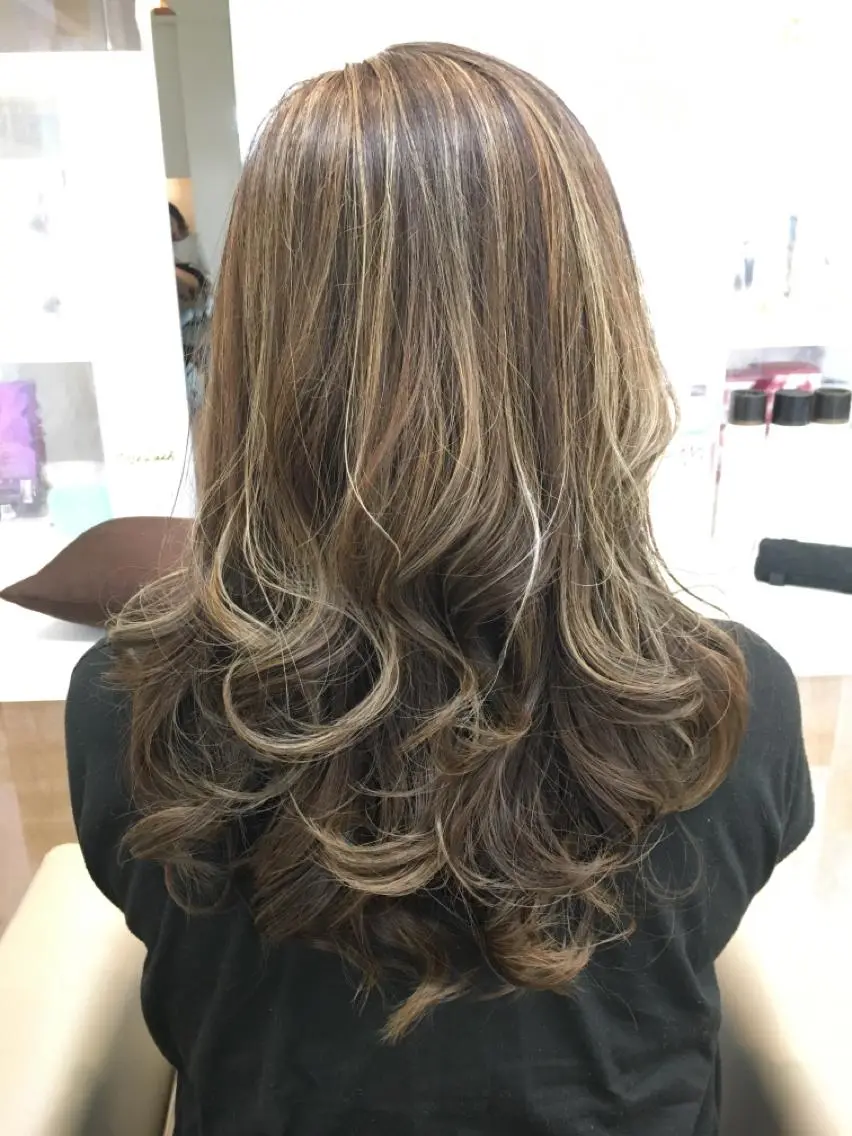 ロング カラー ヘアアレンジ ハイライトカラー ハイライト 大人可愛いをご提案✨ 宮崎　雅美のヘアスタイル
