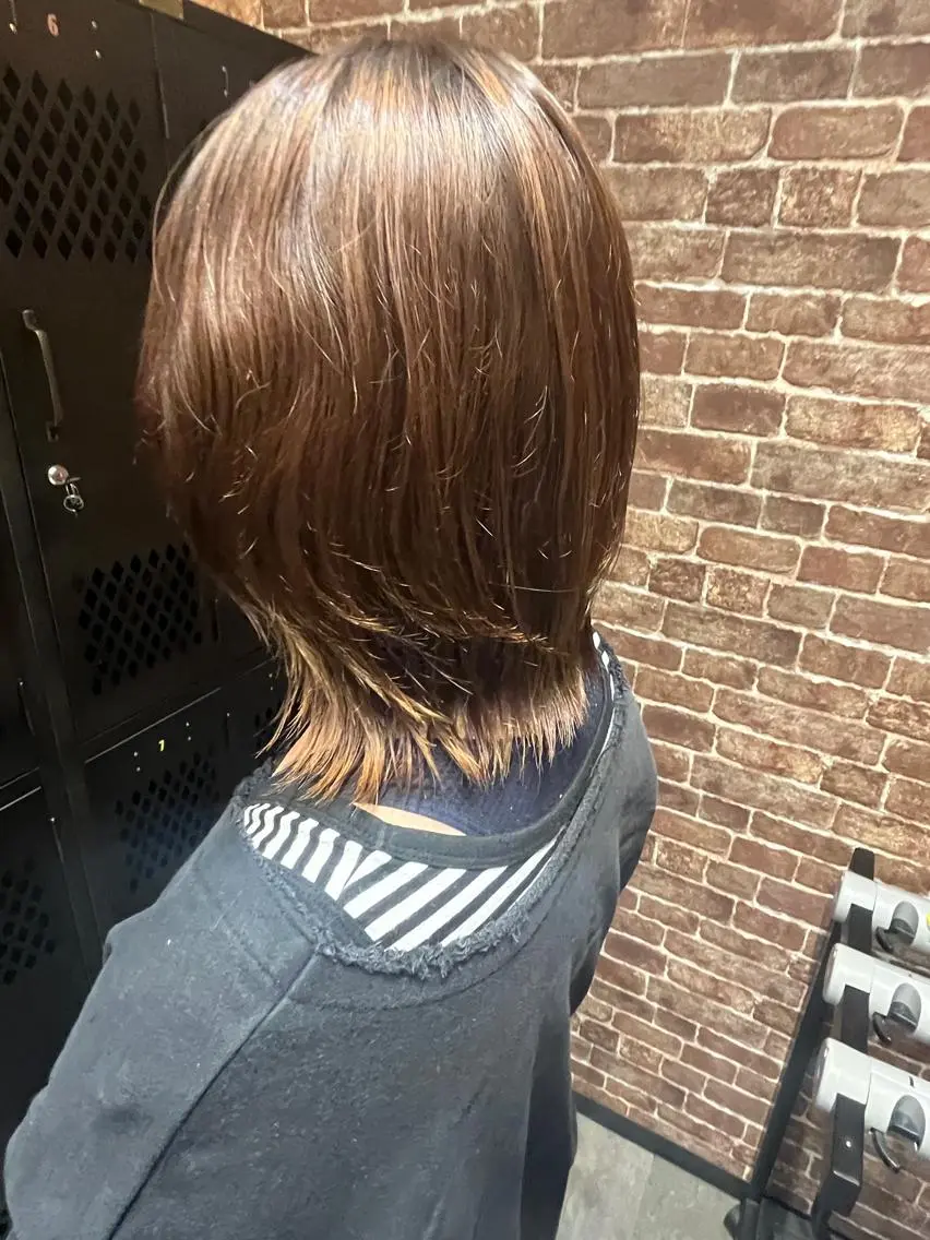 ミディアム カラー パーマ ヘアアレンジ メンズ キッズ ネイル マツエク・マツパ アイブロウ ミディアムパーマ メンズパーマ ブラウンカラー ケアカラー 透明感カラー 久木原 ゆりのヘアスタイル